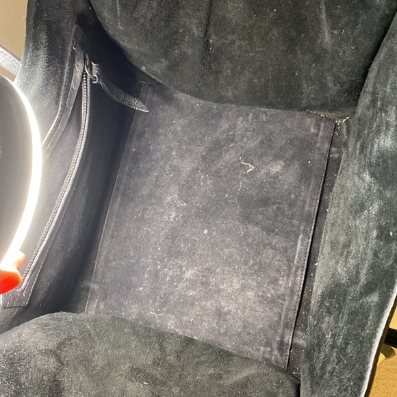 Celine Crocodile Embossed Calfskin Medium Phantom Luggage Black. - Picture 4 of 4